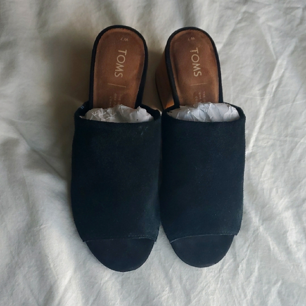 TOMS Women's Black Suede Mules